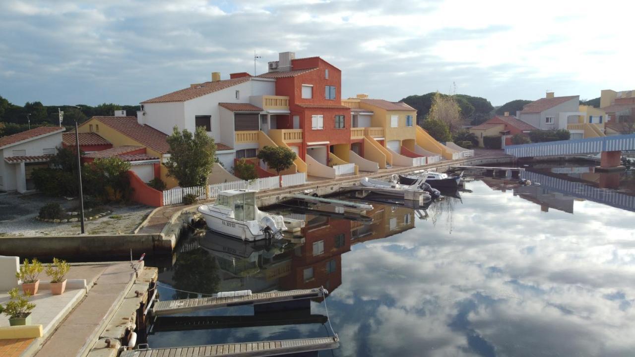 Апартаменты Marina Les Pieds Dans L Eau Ле Баркарес Экстерьер фото