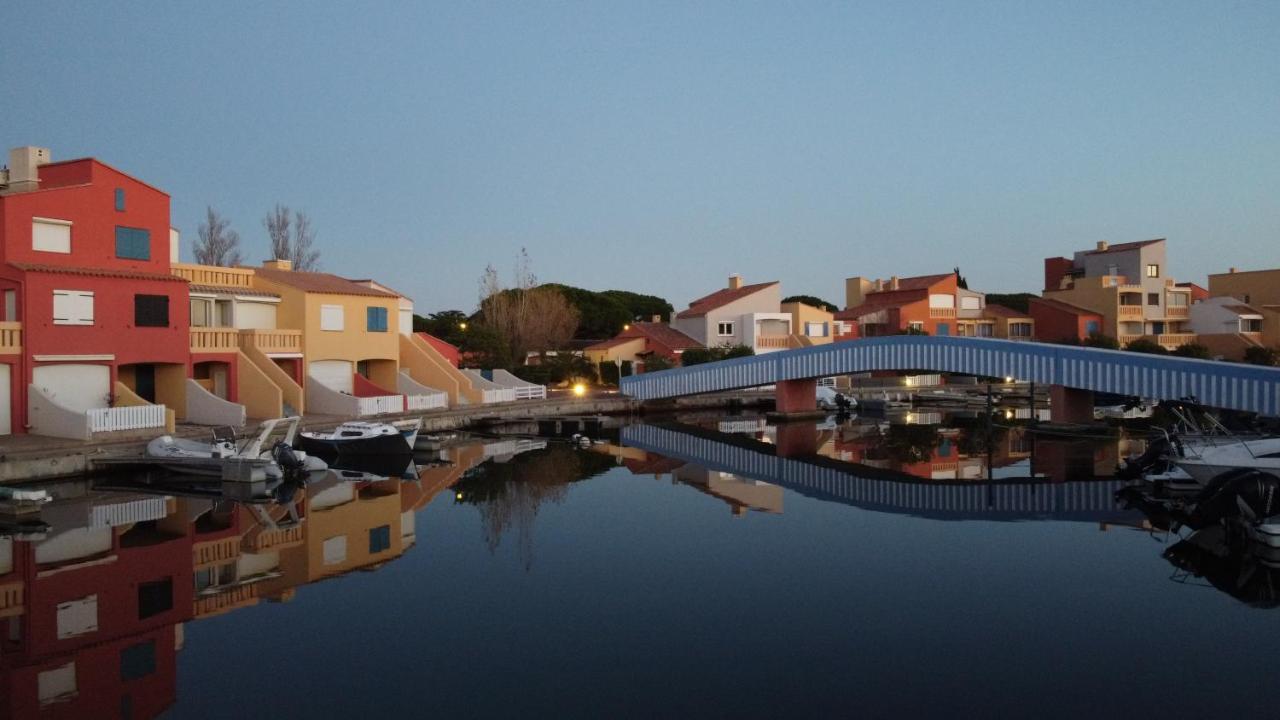 Апартаменты Marina Les Pieds Dans L Eau Ле Баркарес Экстерьер фото